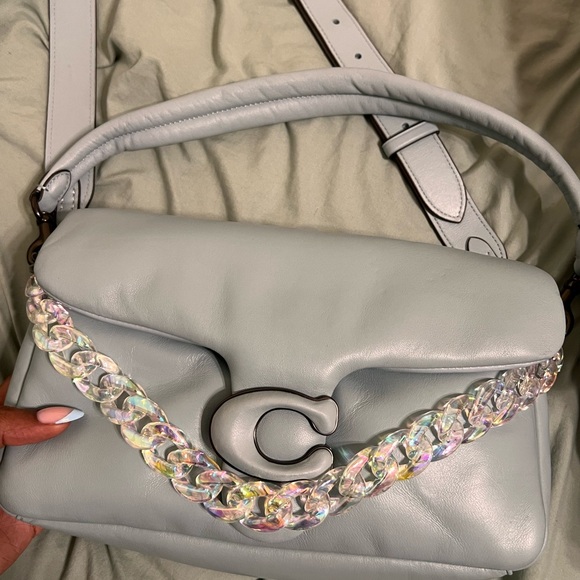 Coach Pillow Tabby 26 - Picture 5 of 9